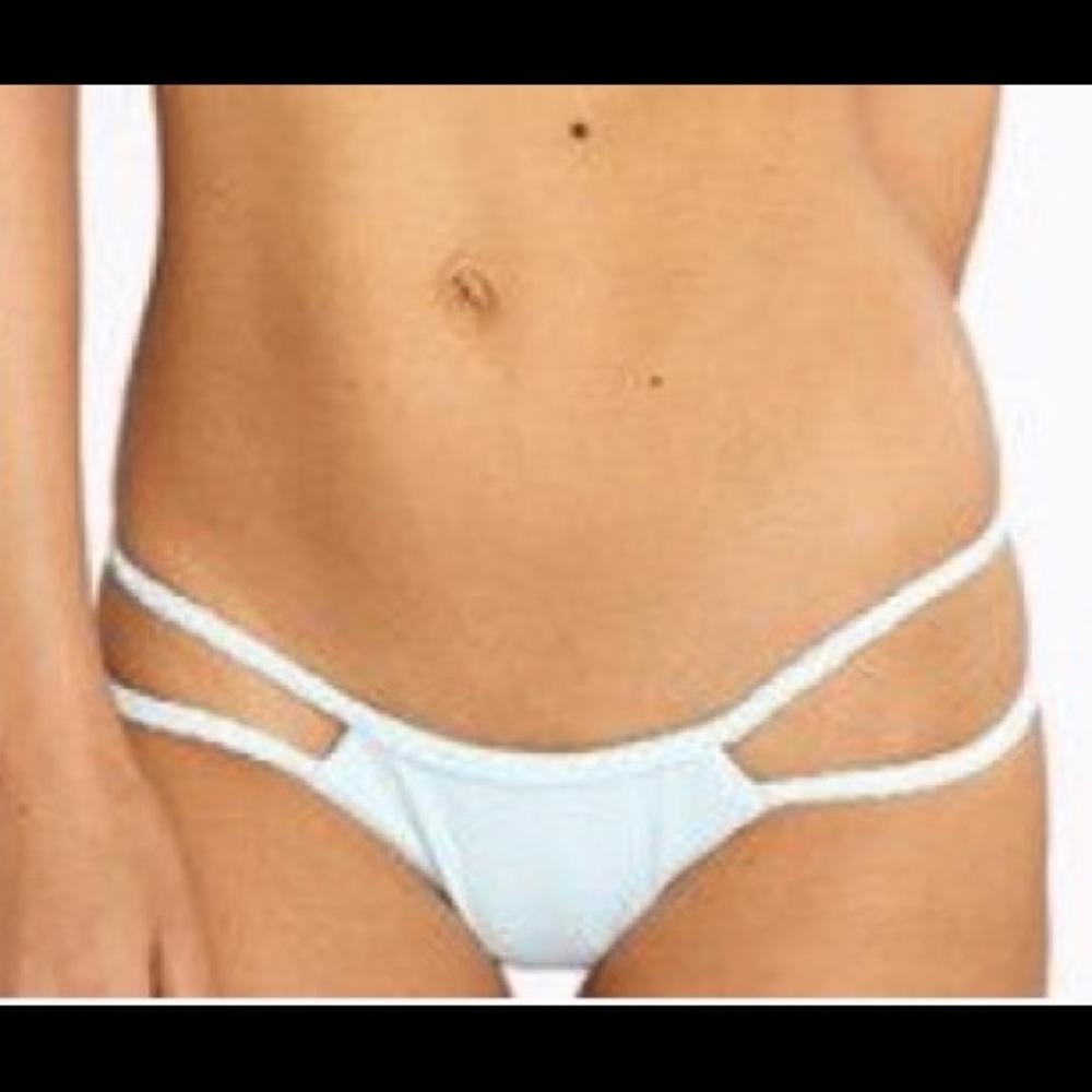 Frankie’s Bikinis Oceanside Bottoms